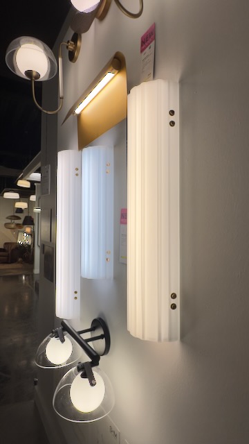 Color tunable LED lighting